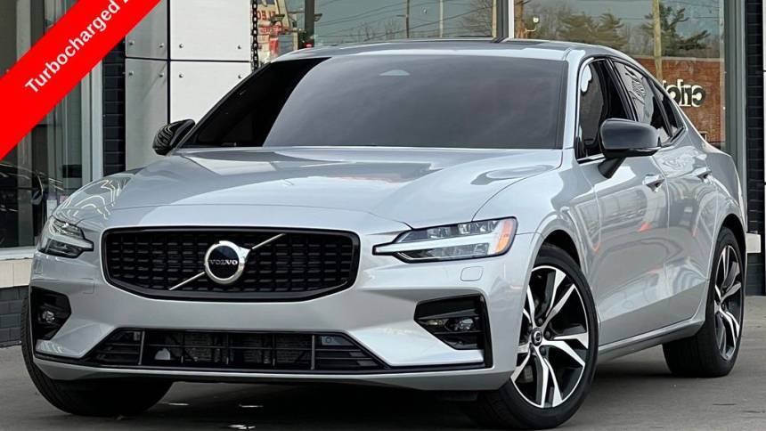 2023 Volvo S60 Core — Sedan — 21,957 mi — Indianapolis, IN