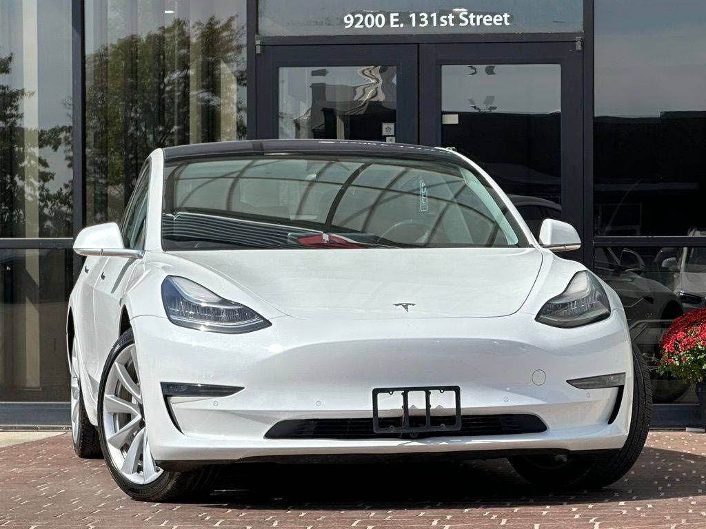 2018 Tesla Model 3 Mid Range — Sedan — 41,290 mi — Indianapolis, IN