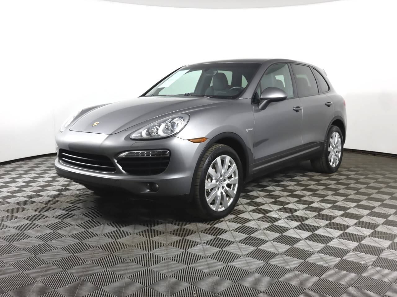 2012 Porsche Cayenne S Hybrid — SUV — 144,338 mi — Everett, WA