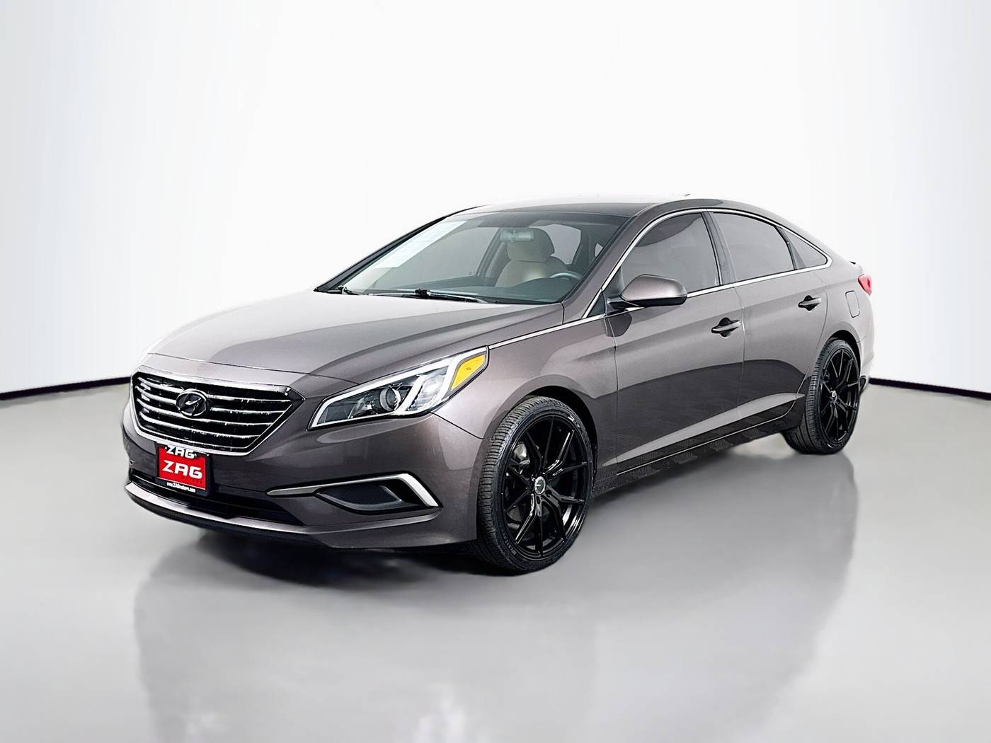 2016 Hyundai Sonata Base — Sedan — 116,603 mi — Everett, WA