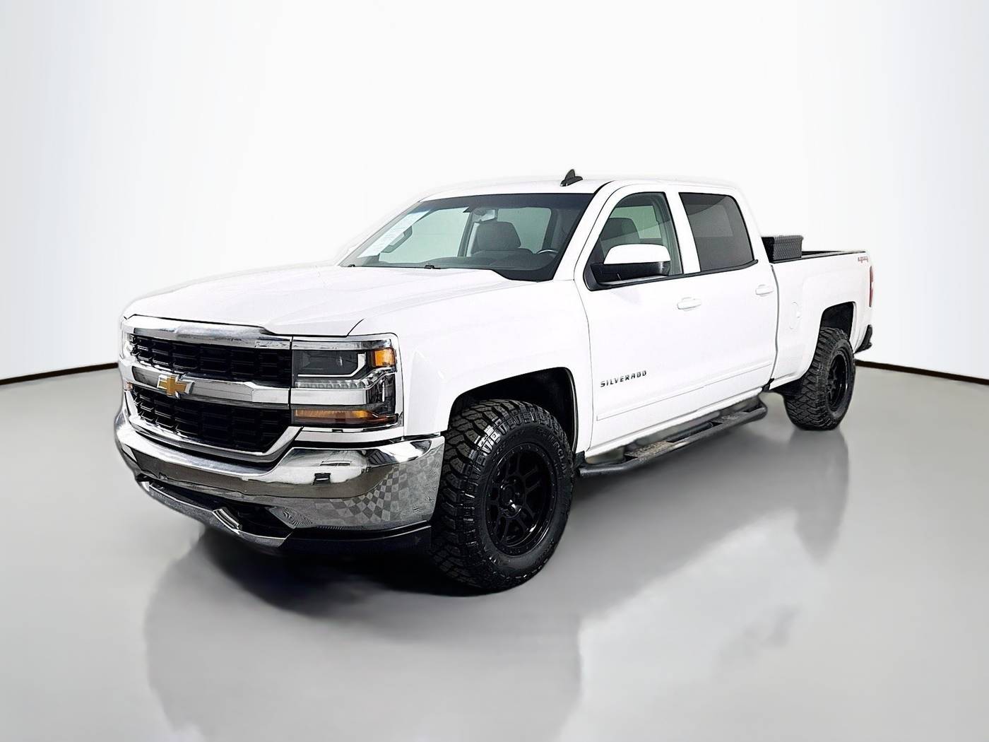 2017 Chevrolet Silverado 1500 LT — Pickup Truck — 113,686 mi — Everett, WA