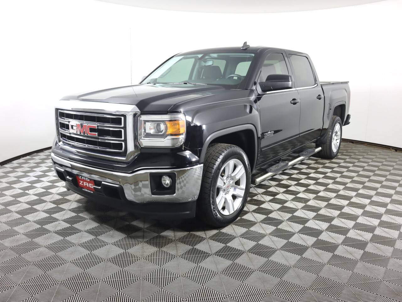 2015 GMC Sierra 1500 SLE — Pickup Truck — 58,832 mi — Everett, WA