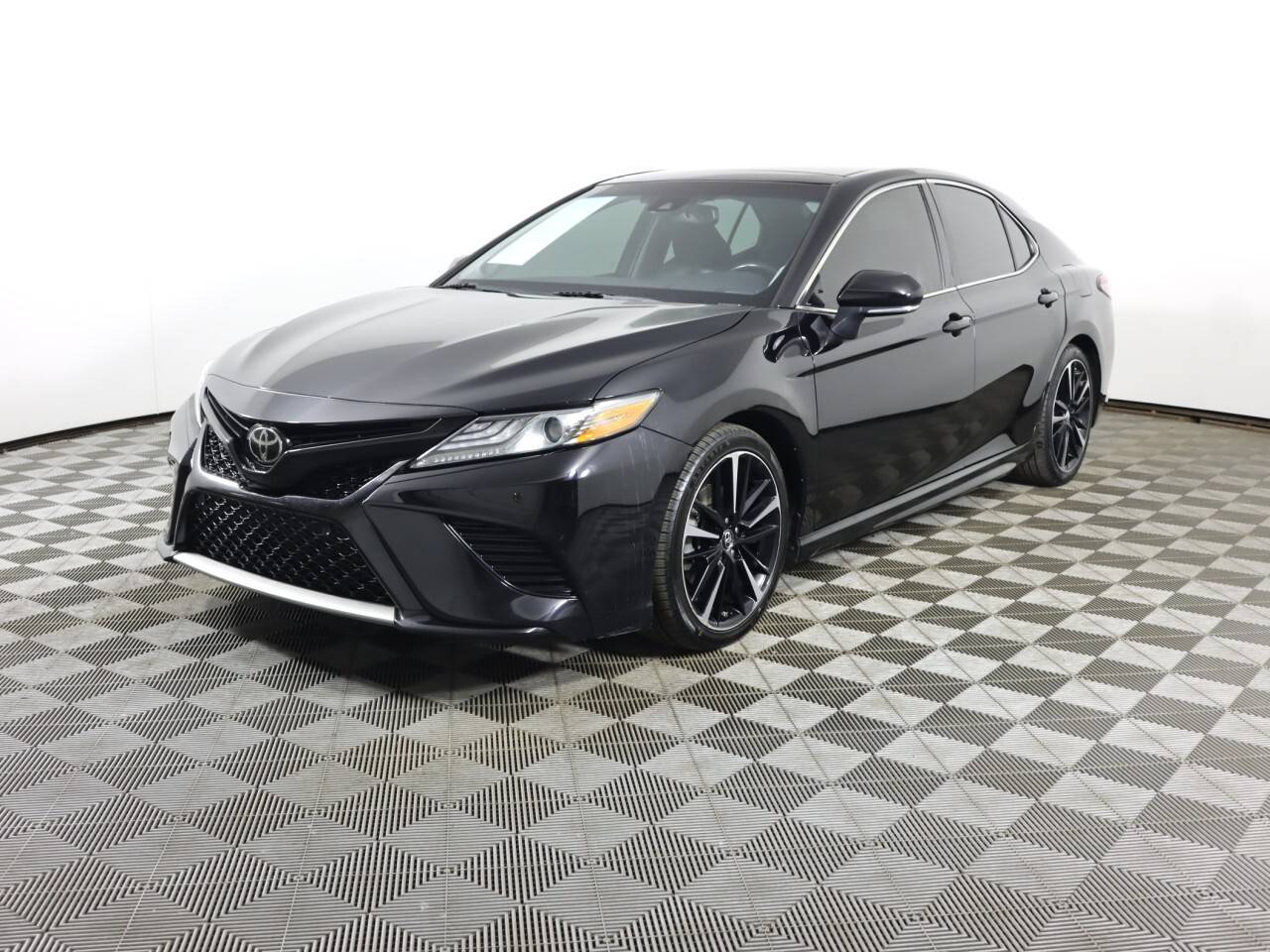 2018 Toyota Camry XSE V6 — Sedan — 82,747 mi — Everett, WA