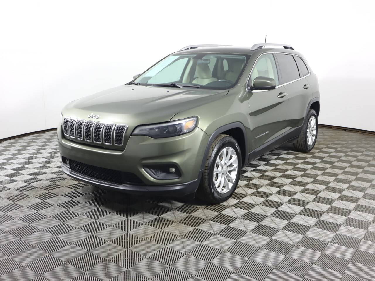 2019 Jeep Cherokee Latitude — SUV — 106,354 mi — Everett, WA