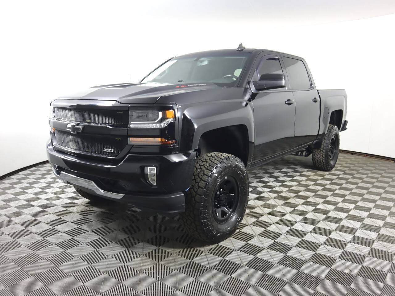 2018 Chevrolet Silverado 1500 LT — Pickup Truck — 60,669 mi — Everett, WA