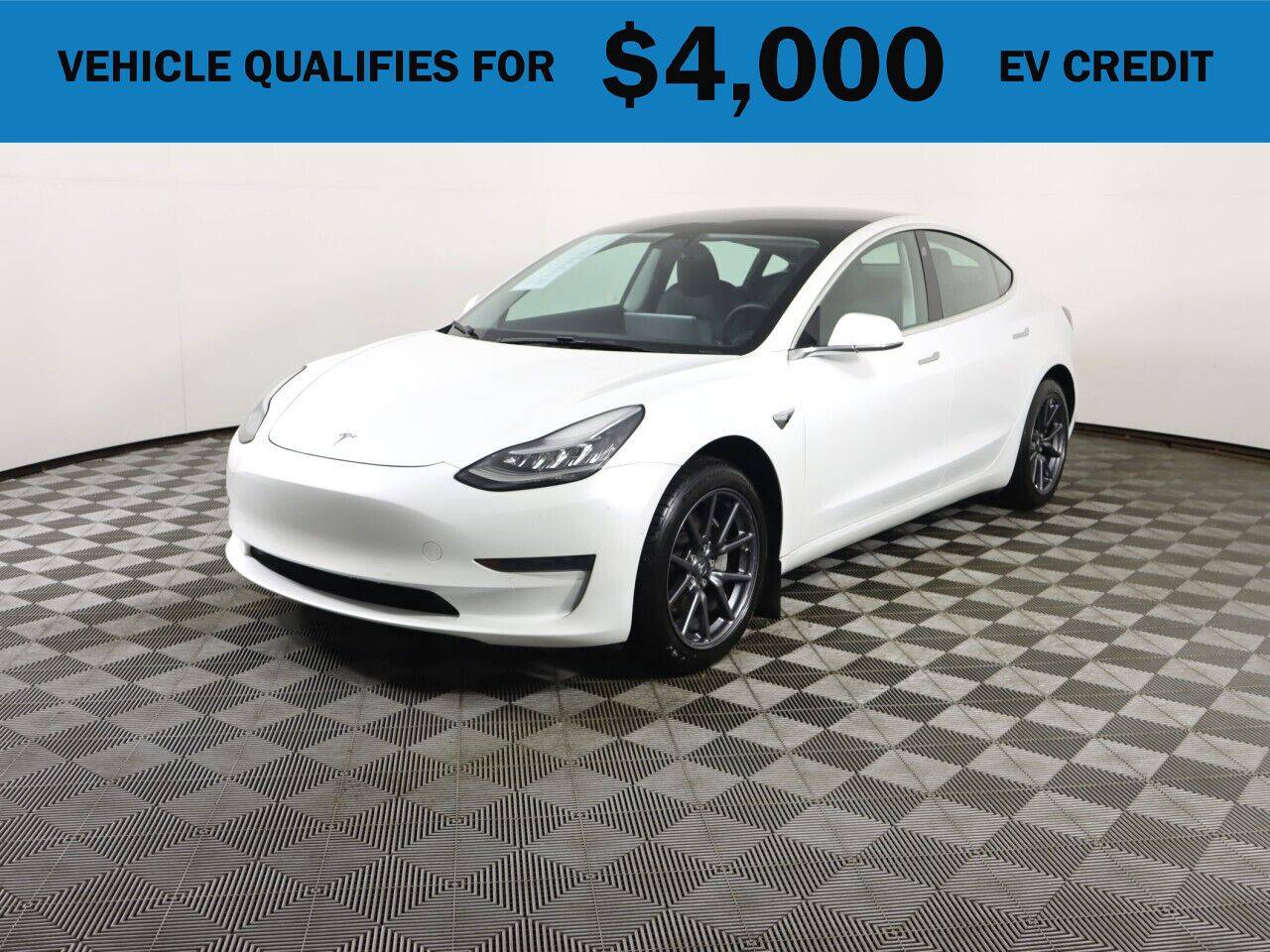 2020 Tesla Model 3 Standard Range — Sedan — 75,578 mi — Everett, WA
