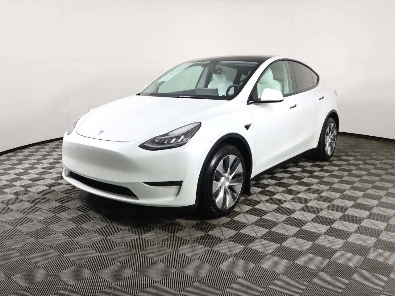2021 Tesla Model Y Long Range — SUV — 50,511 mi — Everett, WA