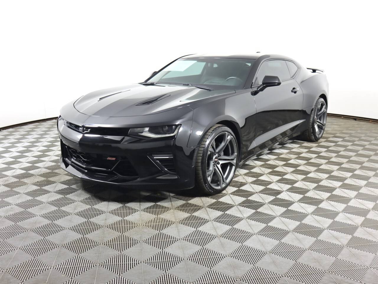 2016 Chevrolet Camaro 2SS — Coupe — 46,075 mi — Everett, WA