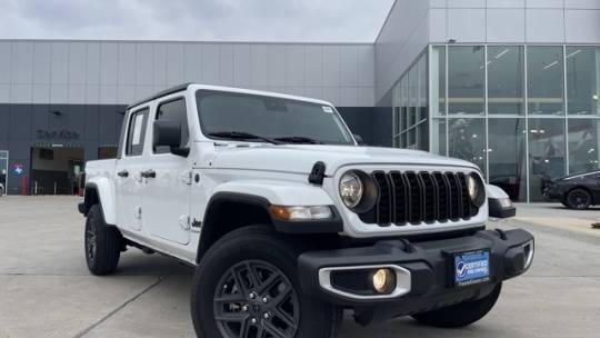 2024 Jeep Gladiator Sport S — Pickup Truck — 4,925 mi — Edinburg, TX