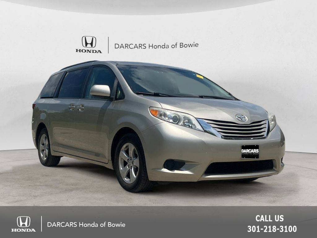 2017 Toyota Sienna LE — Minivan — 84,491 mi — Bowie, MD