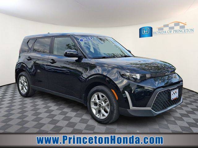 2023 Kia Soul LX — Hatchback — 9,395 mi — Princeton, NJ