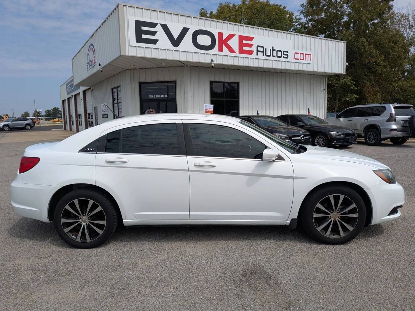 2013 Chrysler 200 Touring — Sedan — 120,289 mi — Jonesboro, AR