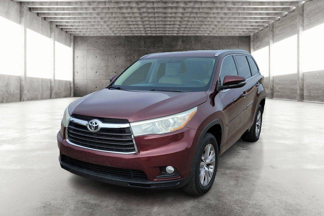 2015 Toyota Highlander XLE — SUV — 120,603 mi — Tucson, AZ