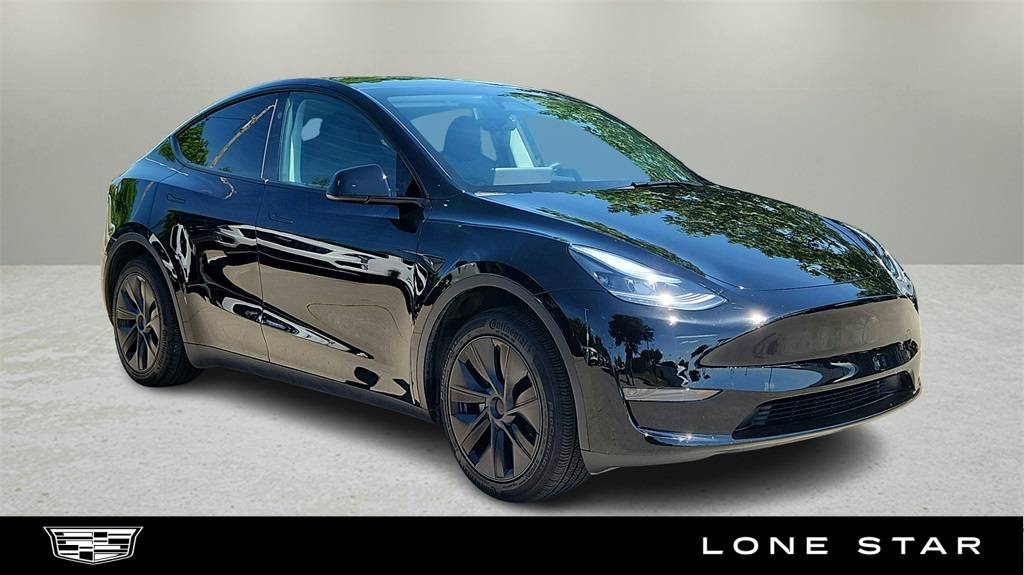 2025 Tesla Model Y Long Range — SUV — 6,305 mi — Garland, TX