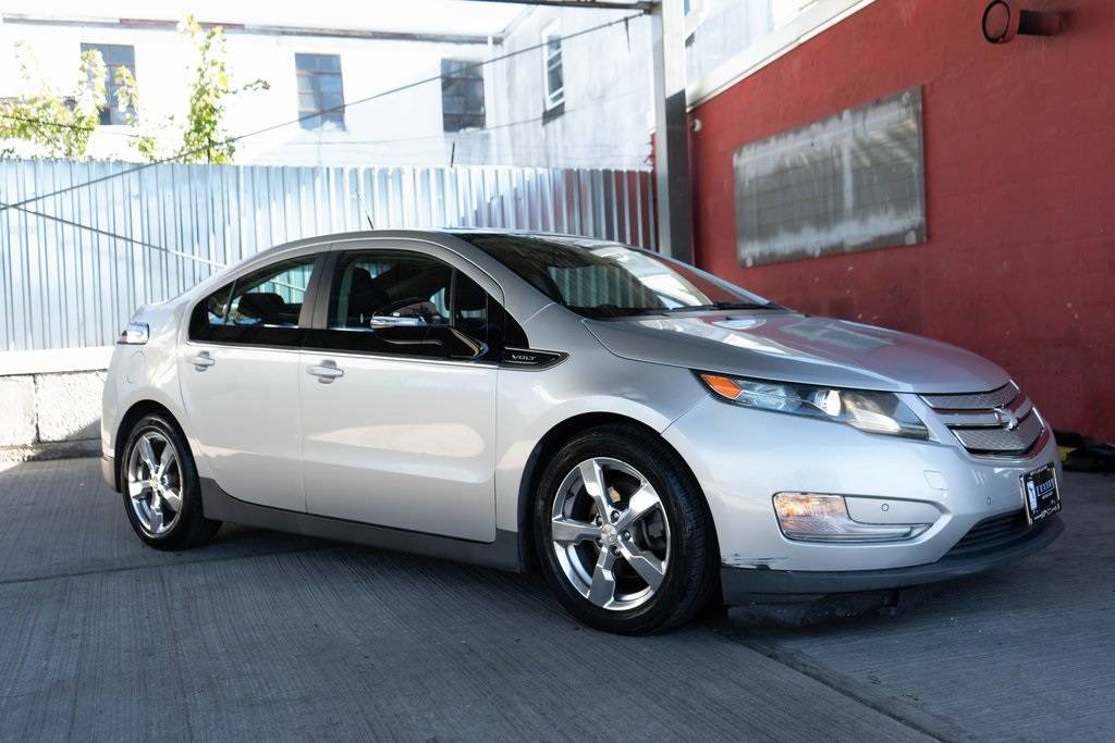 2012 Chevrolet Volt Base — Sedan — 164,756 mi — Hillside, NJ