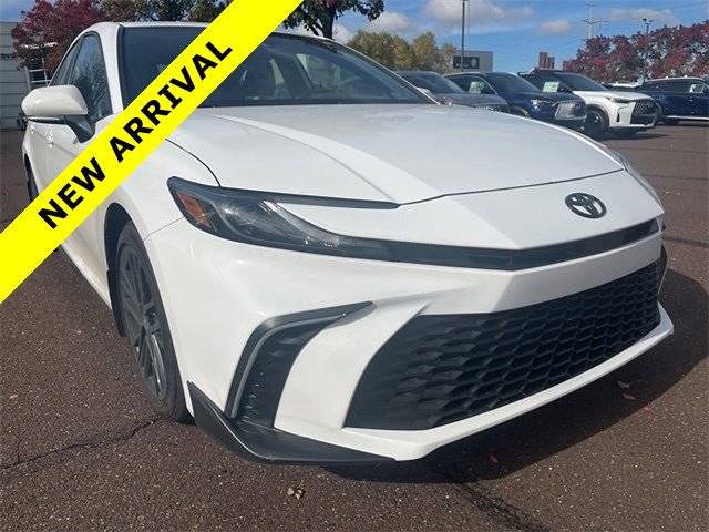 2025 Toyota Camry Hybrid SE — Sedan — 7,084 mi — Willow Grove, PA