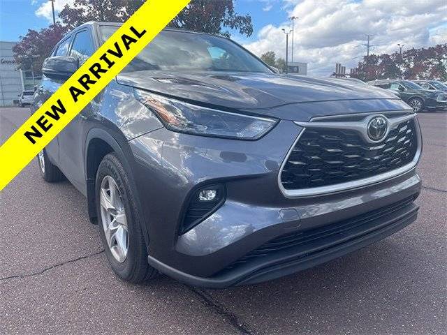 2022 Toyota Highlander LE — SUV — 56,278 mi — Willow Grove, PA