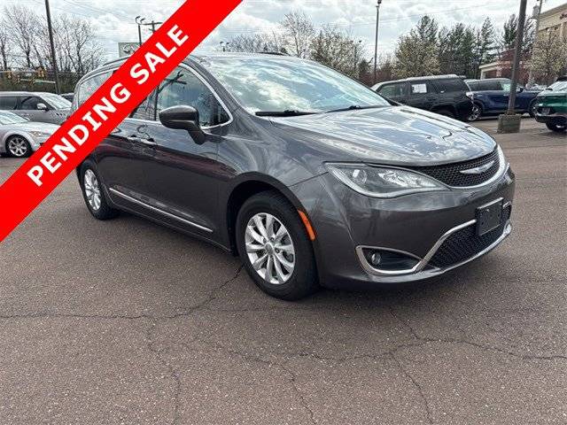 2019 Chrysler Pacifica Touring L — Minivan — 70,752 mi — Willow Grove, PA
