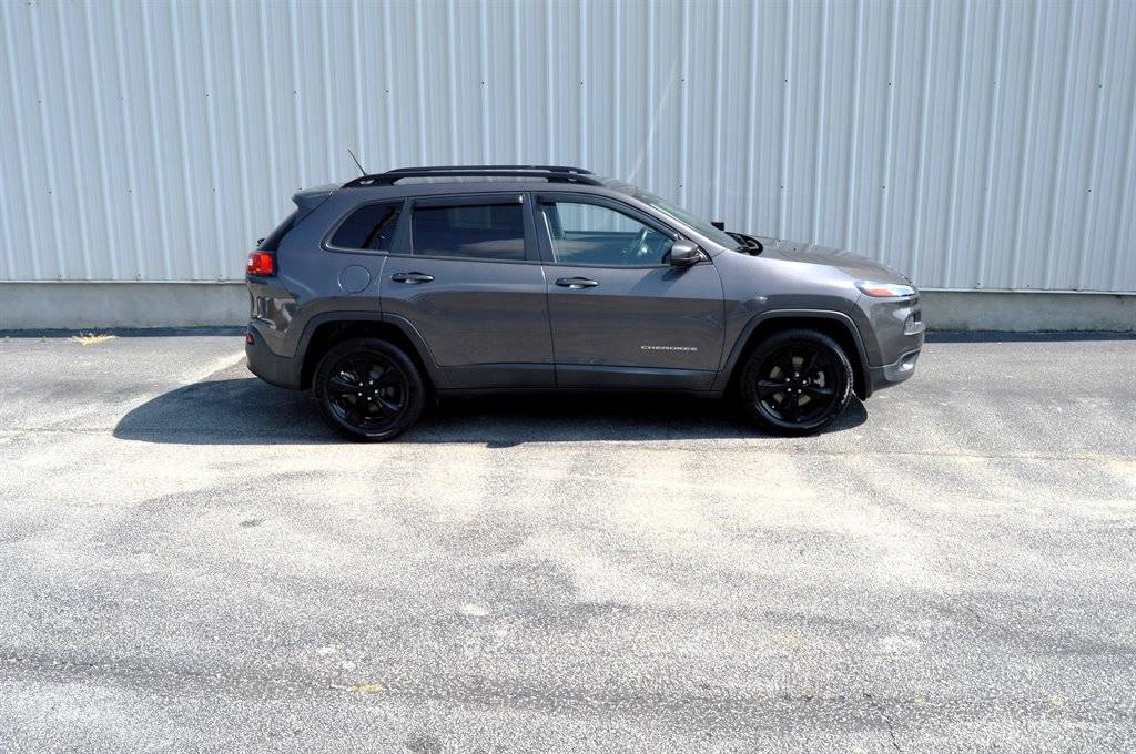 2018 Jeep Cherokee Latitude — SUV — 99,467 mi — Thomson, GA