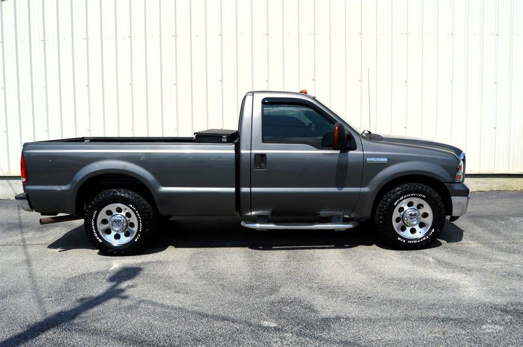 2005 Ford Super Duty F-350 XL — Pickup Truck — 111,011 mi — Thomson, GA