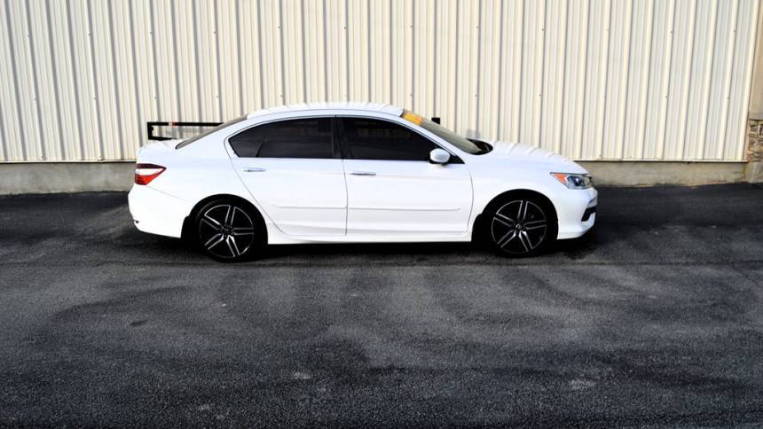 2019 Volkswagen Jetta R-Line — Sedan — 94,909 mi — Thomson, GA