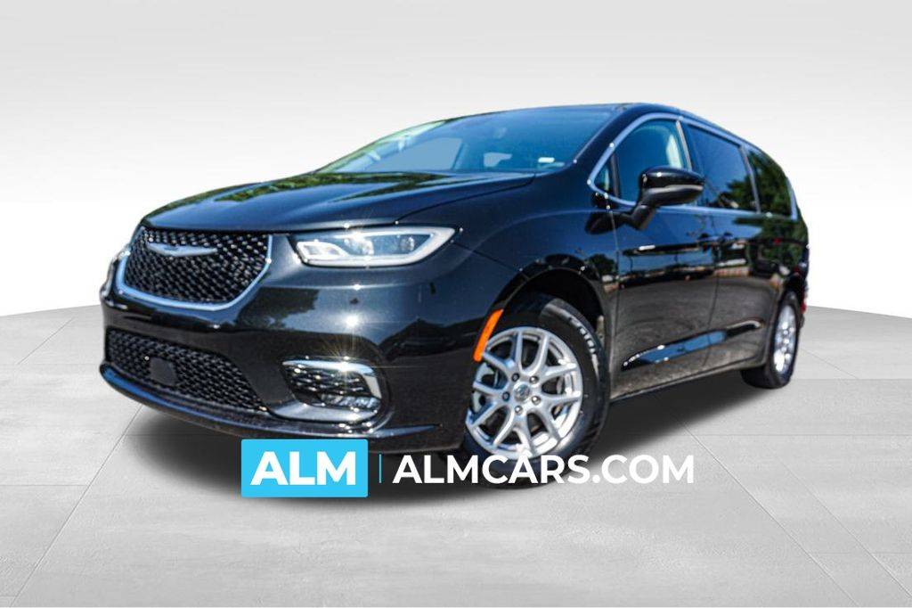 2023 Chrysler Pacifica Touring L — Minivan — 73,950 mi — Marietta, GA