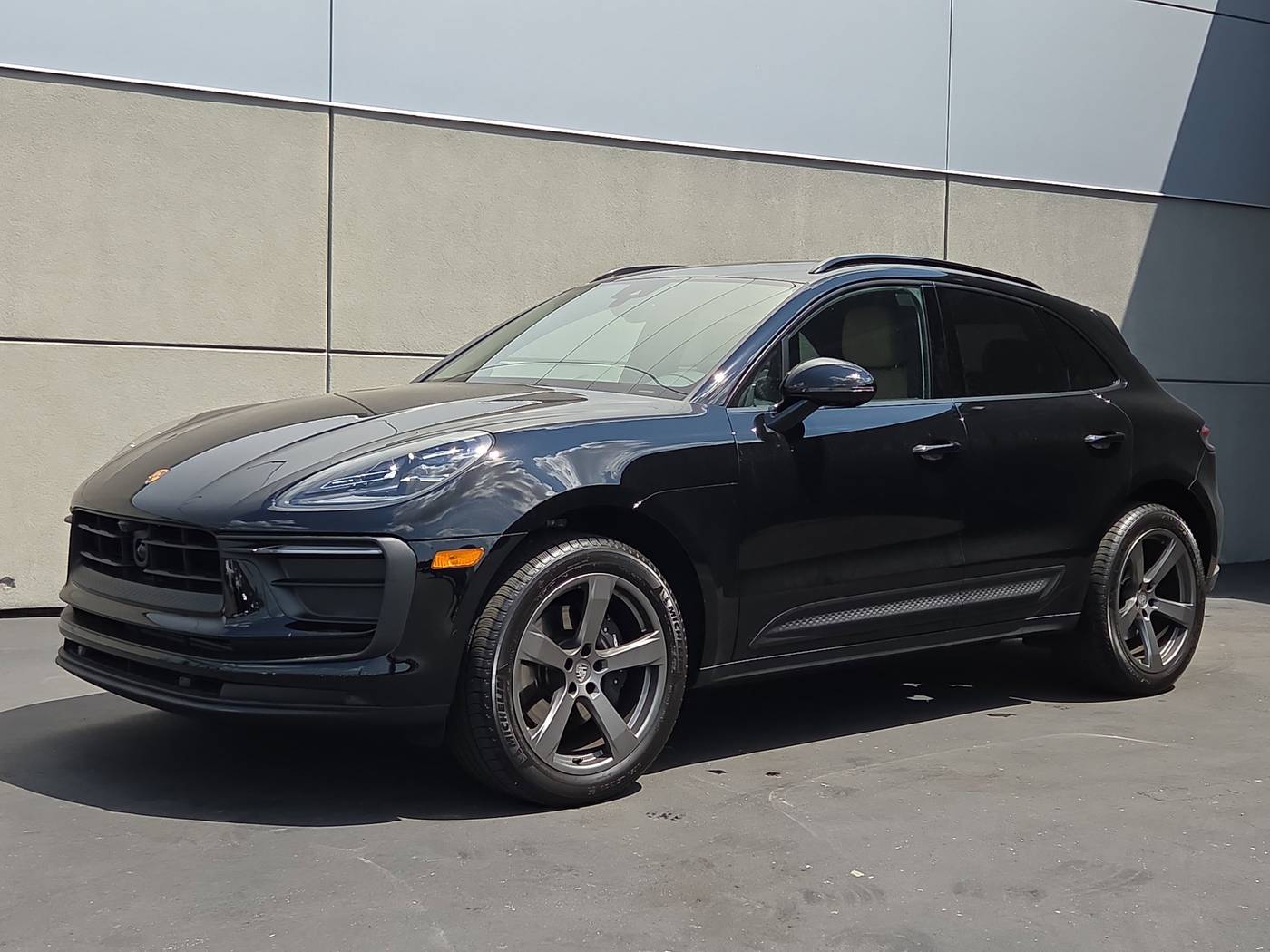 2025 Porsche Macan Macan — SUV — 4,051 mi — Memphis, TN