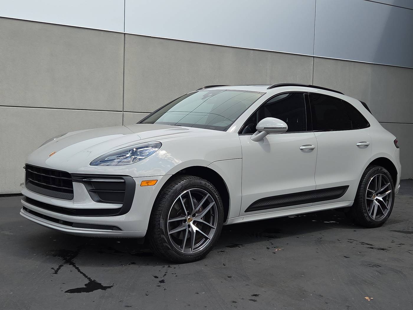 2022 Porsche Macan Standard — SUV — 17,427 mi — Memphis, TN