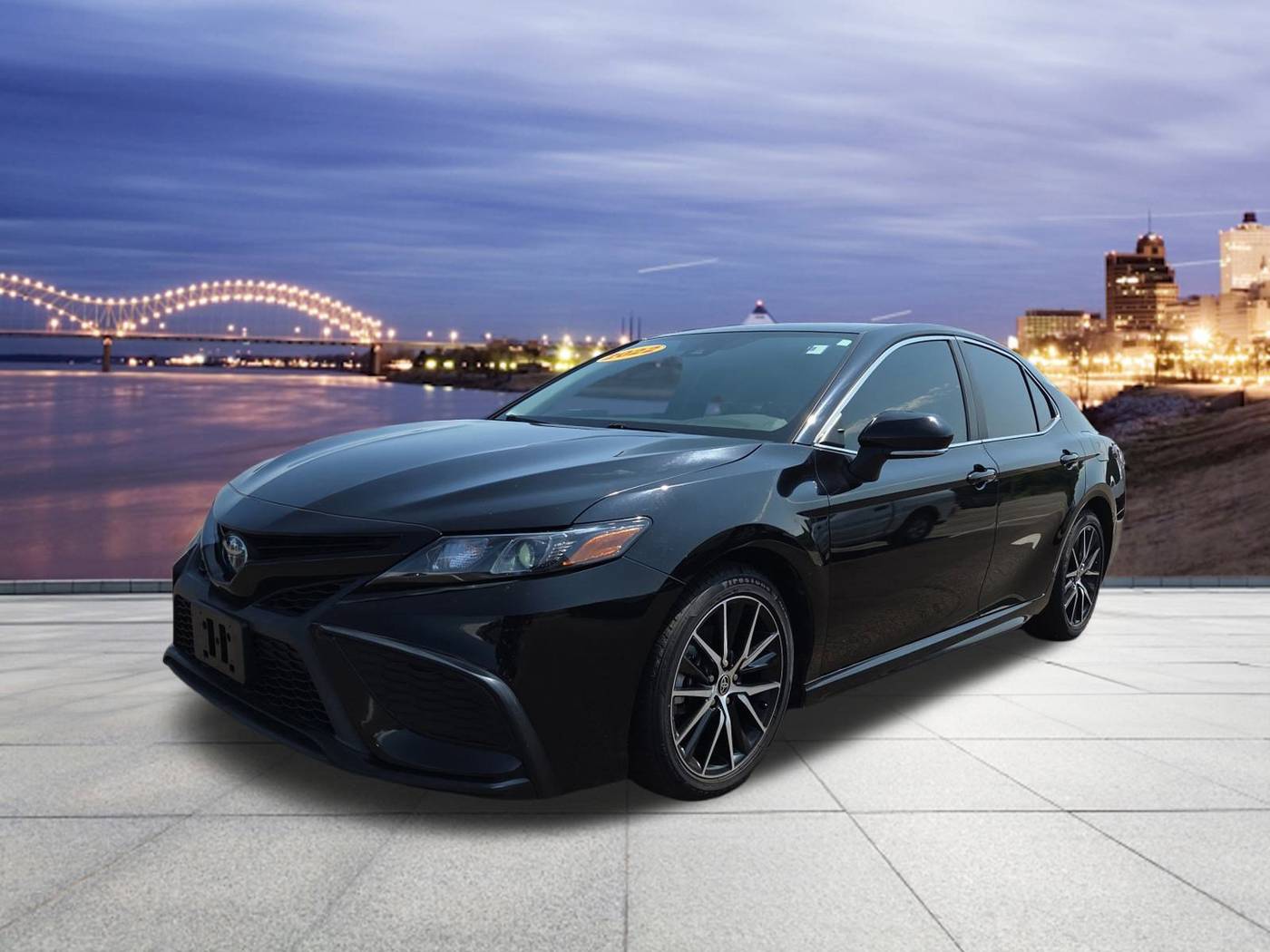 2022 Toyota Camry Hybrid SE — Sedan — 46,904 mi — Memphis, TN