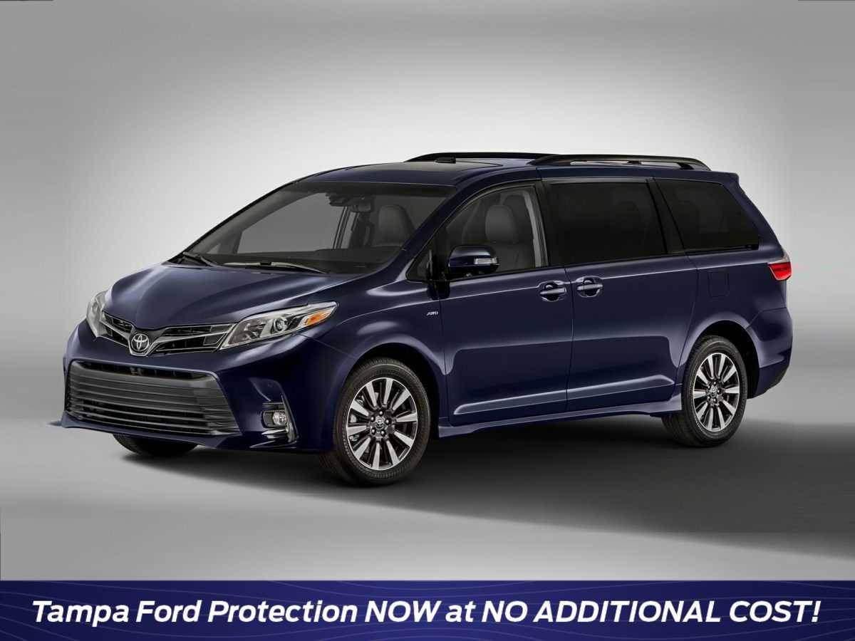 2018 Toyota Sienna SE Premium — Minivan — 101,496 mi — Tampa, FL