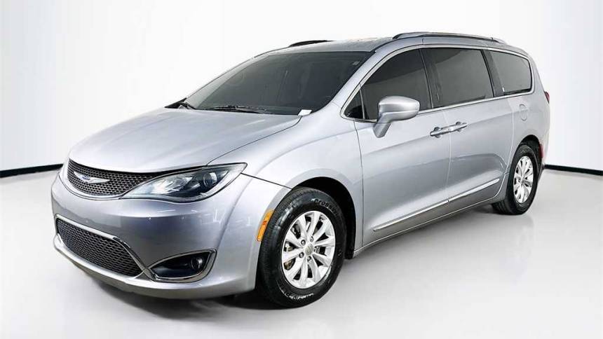 2019 Chrysler Pacifica Touring L — Minivan — 115,152 mi — Tampa, FL