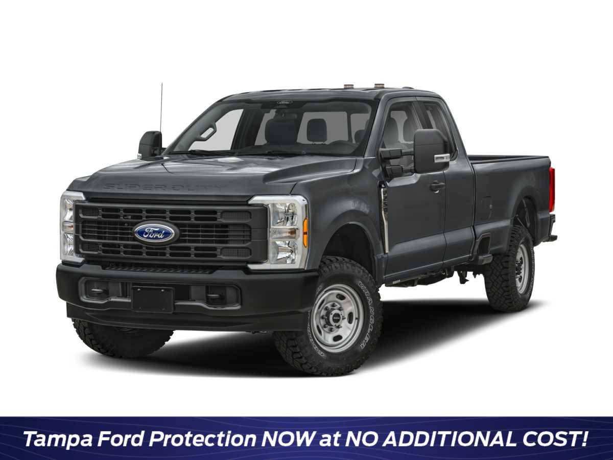 2023 Ford Super Duty F-250 LARIAT — Pickup Truck — 30,788 mi — Tampa, FL