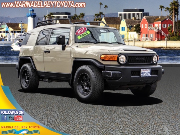 2011 Toyota Fj Cruiser Reviews Ratings Prices Consumer Reports