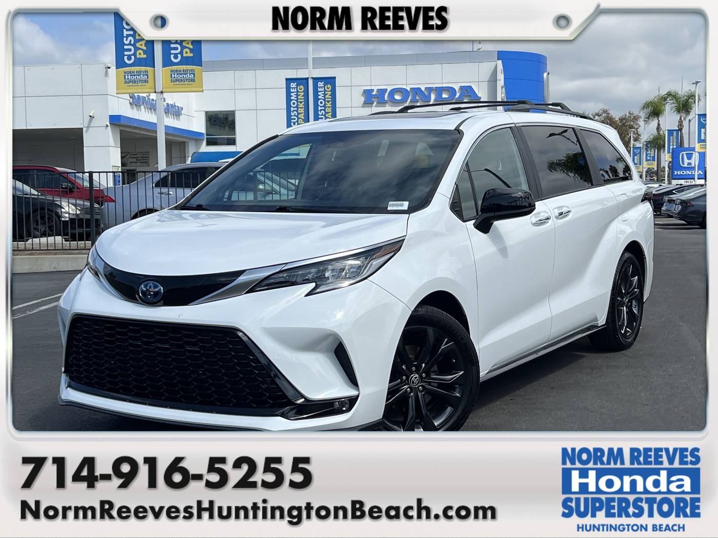 2023 Toyota Sienna XSE — Minivan — 15,641 mi — Huntington Beach, CA