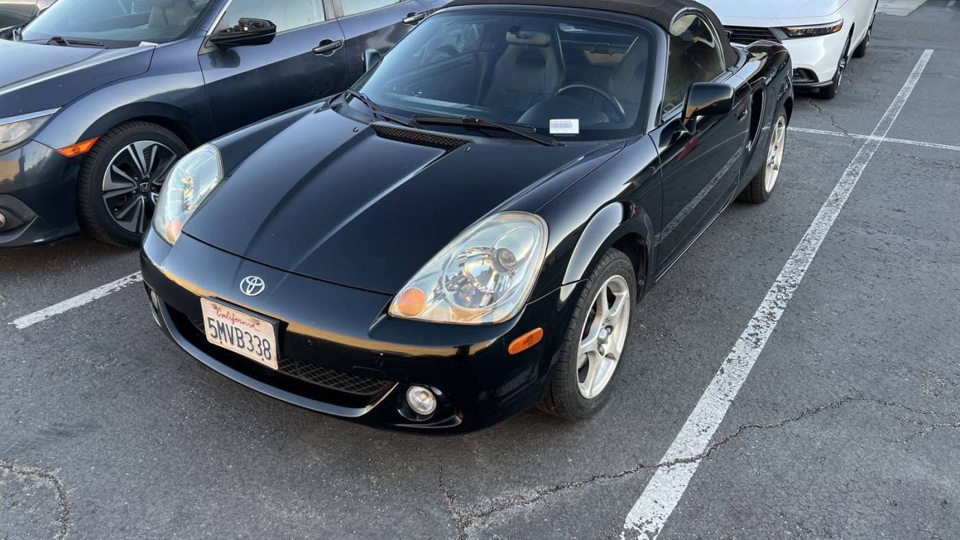 2005 Toyota MR2 Spyder Base — Convertible — 181,482 mi — Huntington Beach, CA