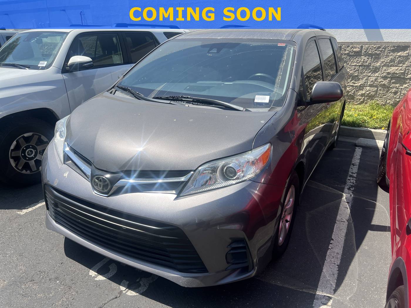 2018 Toyota Sienna LE — Minivan — 68,109 mi — Huntington Beach, CA