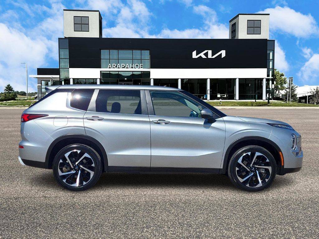 2024 Mitsubishi Outlander SE — SUV — 24,831 mi — Centennial, CO