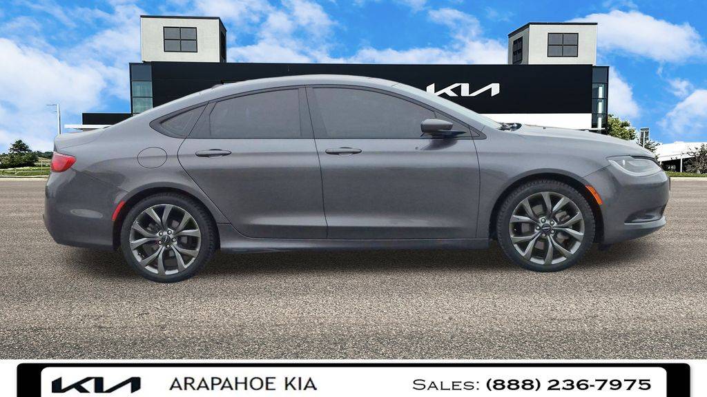 2015 Chrysler 200 S — Sedan — 92,761 mi — Centennial, CO