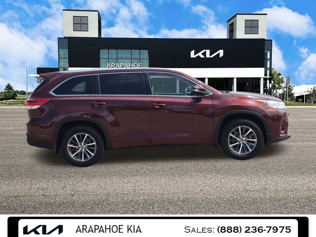 2018 Toyota Highlander XLE — SUV — 100,736 mi — Centennial, CO