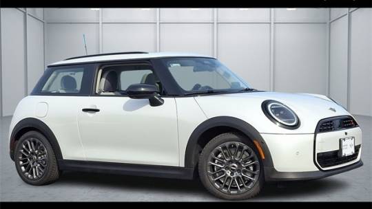2025 MINI Hardtop Cooper S — Hatchback — 7,143 mi — Mount Laurel, NJ
