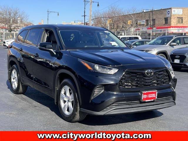 2022 Toyota Highlander L — SUV — 21,396 mi — Bronx, NY
