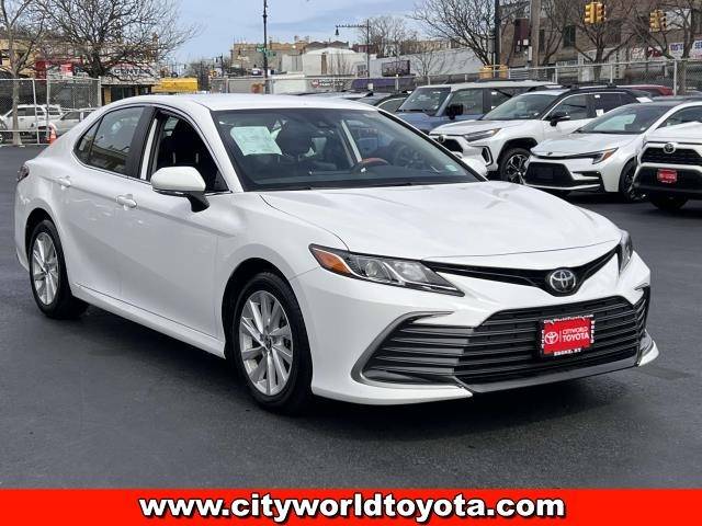 2022 Toyota Camry LE — Sedan — 32,738 mi — Bronx, NY