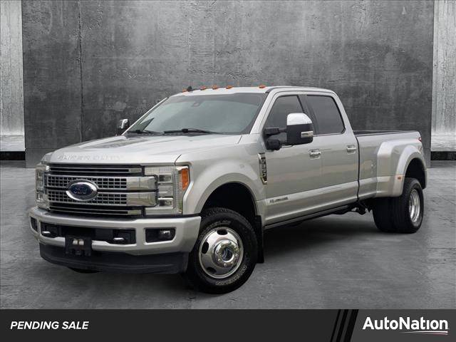 2019 Ford Super Duty F-350 Platinum — Pickup Truck — 62,915 mi — Charlotte, NC