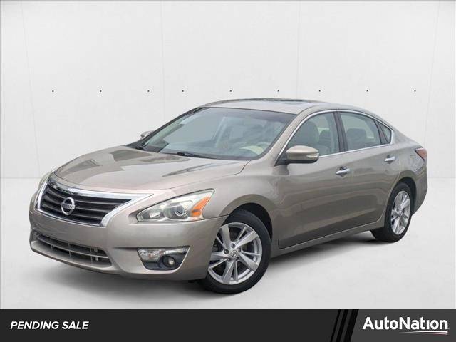 2014 Nissan Altima 2.5 SV — Sedan — 111,895 mi — Charlotte, NC