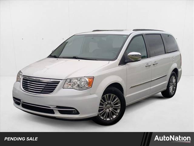 2016 Chrysler Town & Country Touring-L Anniversary Edition — Minivan — 61,001 mi — Charlotte, NC