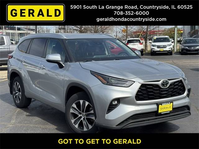 2022 Toyota Highlander XLE — SUV — 38,821 mi — Countryside, IL