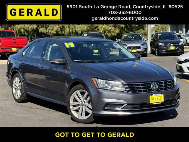 2019 Volkswagen Passat Wolfsburg Edition — Sedan — 93,721 mi — Countryside, IL