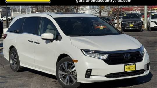 2022 Honda Odyssey Touring — Minivan — 29,685 mi — Countryside, IL