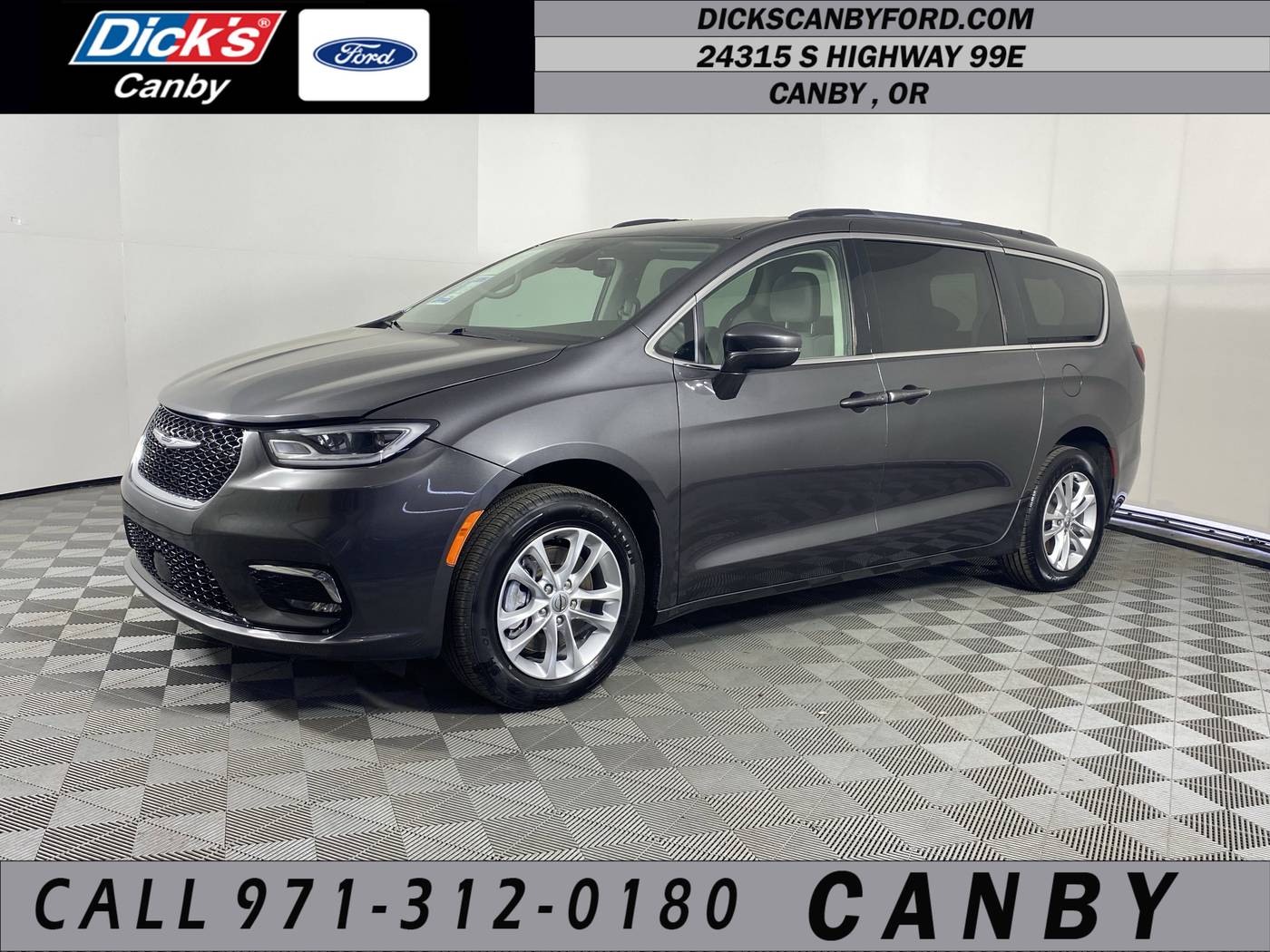 2021 Chrysler Pacifica Touring — Minivan — 60,068 mi — Canby, OR