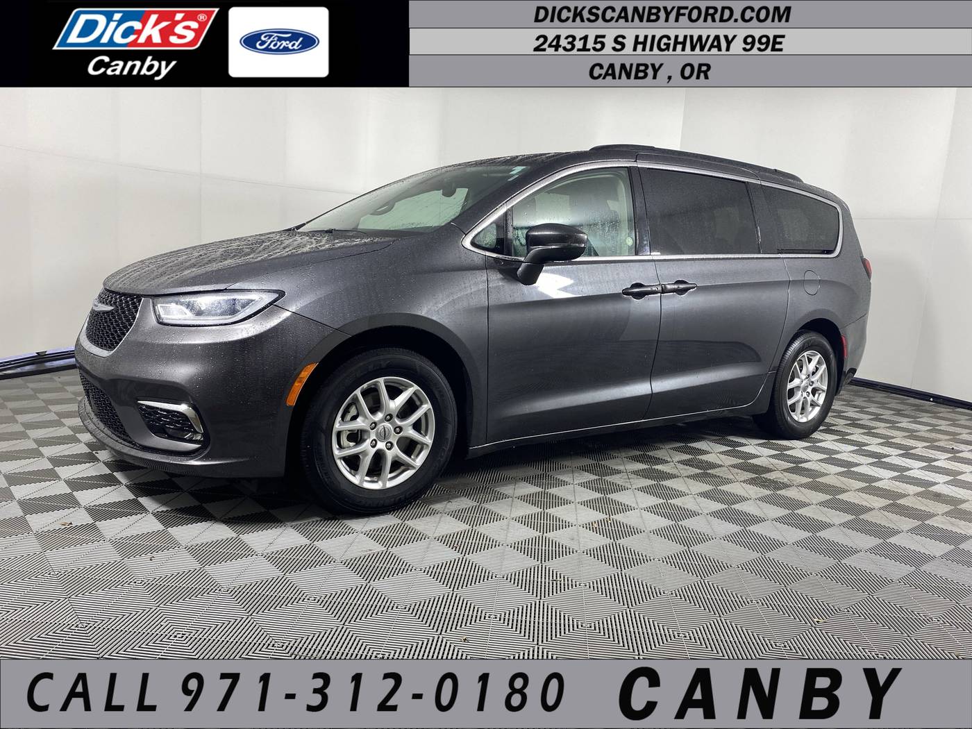 2022 Chrysler Pacifica Touring L — Minivan — 50,962 mi — Canby, OR